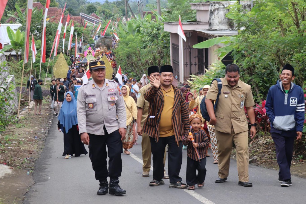 Tentang Desa Kandangan